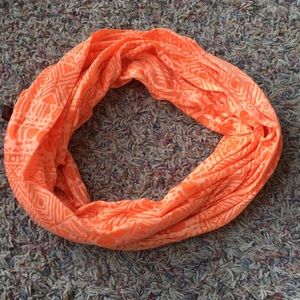 Never worn geometric print infinity scarf